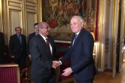 مساهل يتحادث بباريس مع جان مارك أيرو