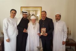 وسيم يوسف ينشر صورة له مع العلامة آيت علجت ويكتب..اشتقت للجزائر
