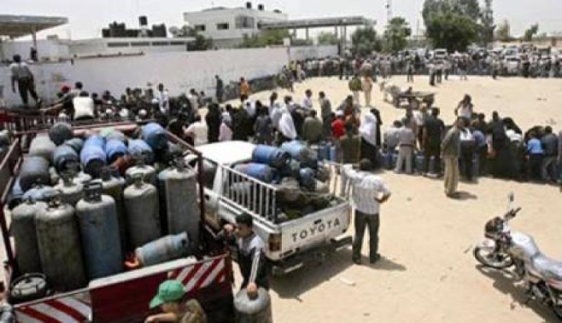 الحكومة المصرية تخسر يوميا 55 مليون خدمة لمصالح إسرائيل!