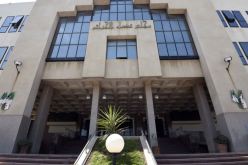 تأجيل محاكمة أزيد من 100 شخص بينهم مسؤولون تورطوا في فضيحة تهريب دولي للسيارات