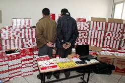 «شكارة» معبّأة بملياري سنتيم تقود إلى الإطاحة بشبكة وطنية لتهريب السجائر في تلمسان!