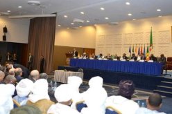 هولند وبوبكر كايتا ينوهان بدور الجزائر في تسوية أزمة مالي