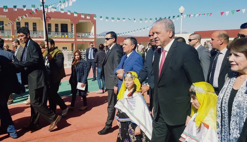 بالصور.. سلال يدشن ثانوية بـ 800 مقعد بيداغوجي ببلدية الحاسي في باتنة