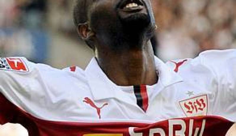 الإصابة تبعد كاكاو عن شتوتغارت لثلاثة أشهر