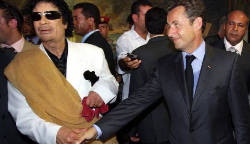 “لعنة” القذافي تُعيد جر ساركوزي أمام القضاء