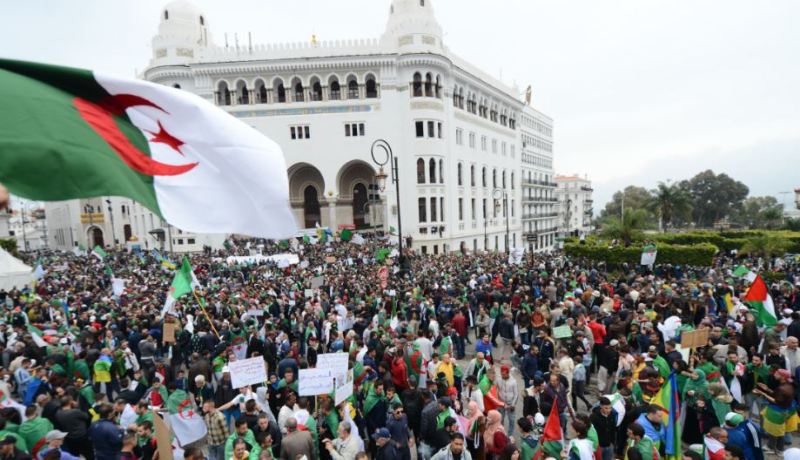 الجزائريون بصوت واحد .. «فاطرين ولا صايمين ماناش حابسين»