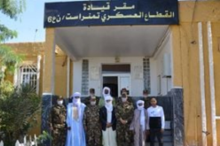 مواطنون من المجتمع المدني يؤدون زيارة مجاملة إلى القطاعات العسكرية عبر كافة النواحي