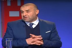 بن شيخة: “خلو ماجر يخدم ..ونحاسبوه بالنتائج”