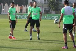 19 لاعبا يحلون بالجزائر ويلهبون التربص