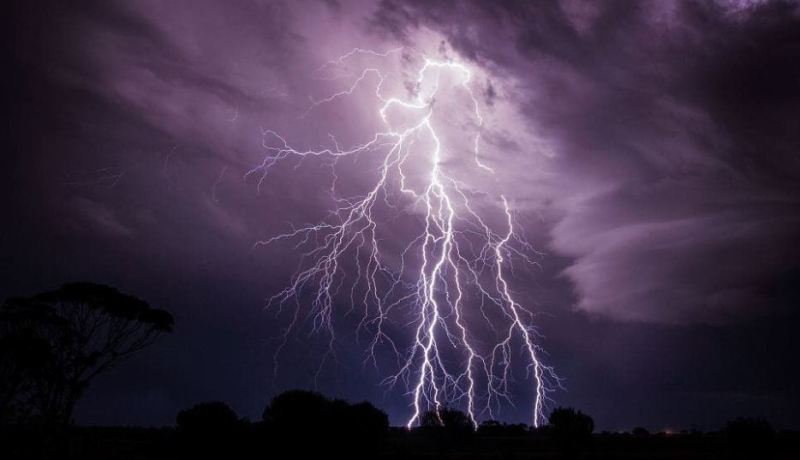 بعد فيروس كورونا.. صواعق البرق تقتل 105 أشخاص في الهند