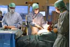 نجوم كبار على أعصابهم بعد سرقة صور من مركز تجميل شهير