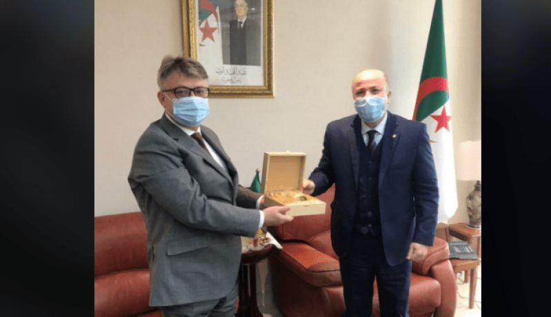 سفير روسيا ووزير المالية يناقشان آفاق علاقات البلدين