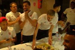 بالفيديو..لاعبو الإتحاد يحتفلون بعيد ميلاد بن خماسة الـ25 !