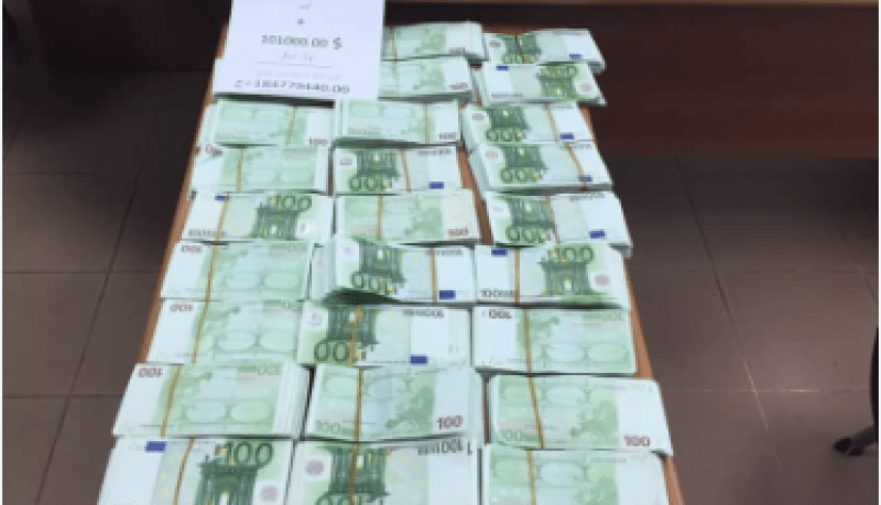 الجمارك تحبط محاولة تهريب 570 ألف أورو عبر مطار هواري بومدين
