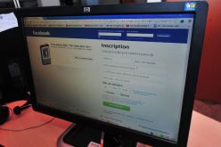 الإطاحة بأستاذ جامعي فتح صفحات مجهولة على “الفايسبوك” واتهم مدير جامعة الجزائر 3 بسرقات علمية