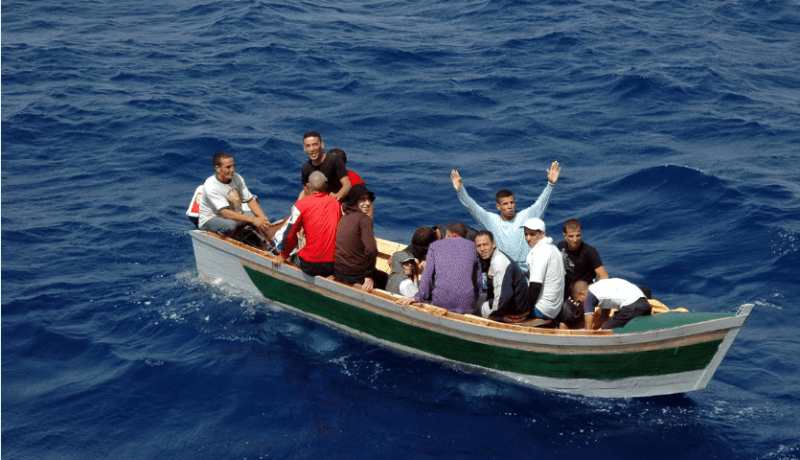 إفشال محاولة إبحار سري لـ70 «حراڤ» بسواحل وهران وتلمسان