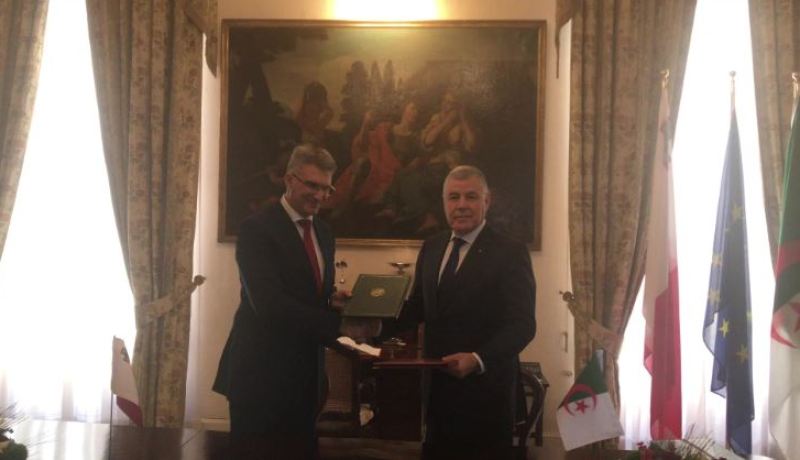 الجزائر ومالطا توقعان ثلاث مذكرات تفاهم في مجال الطاقة