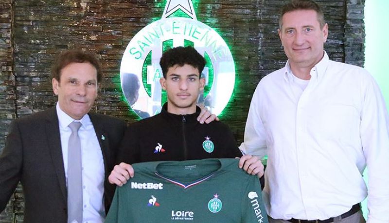 سانت إيتيان يُوقّع عقدا إحترافيا لجزائري لم يتجاوز الـ17 عاما