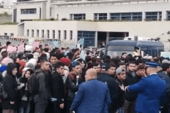 بالفيديو.. طلبة كلية الطب ببن عكنون يحتجون على جريمة قتل زميلهم “أصيل”