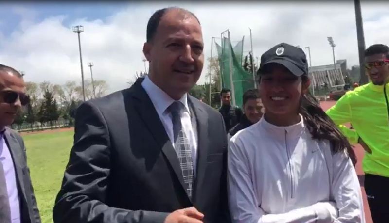 بالفيديو..حطاب يقدم نصائحه لبعض العدائين خلال تحضيرات الألعاب الإفريقية