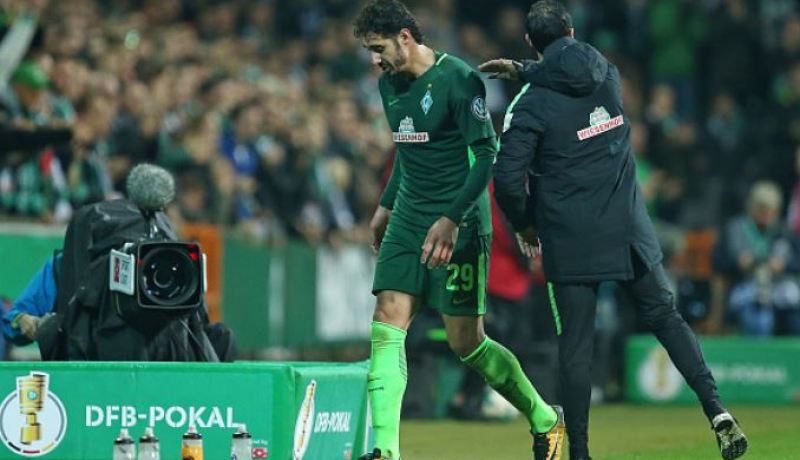 الصحافة الألمانية تسخر من بلفوضيل.. “متر و92 دون جدوى”