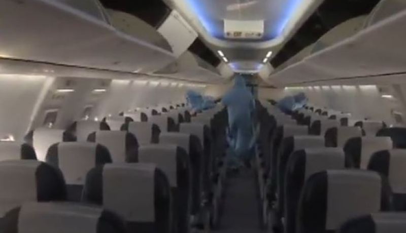 بالفيديو.. النهار تقف على تطبيق البروتوكول الصحي داخل طائرة طاسيلي تحضيرا لانطلاقها