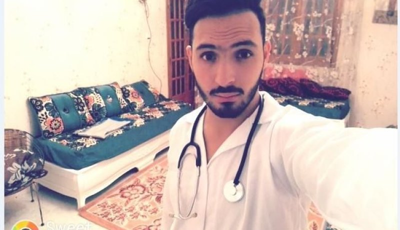 وصول المشتبه فيه بقتل الطالب أصيل إلى محكمة بئر مراد رايس