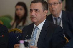 وزير بحكومة بدوي أمام العدالة.. وبوشوارب فار من العدالة!