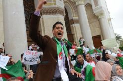 عمال 4 قطاعات يلتحقون بالحراك ويتظاهرون في الشوارع