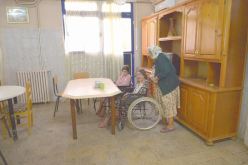 “فيديو” يكشف اعتداءات واهانات..وسرقات وتجويع داخل دار العجزة!