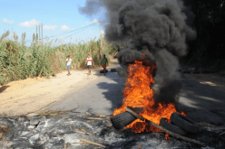 سكان قرية البراكنة في الطارف يغلقون الطريق