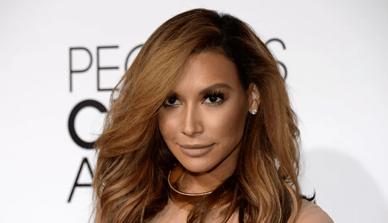 عثروا على طفلها بقارب وسط بحيرة.. إختفاء ممثلة أمريكية بشكل غامض!