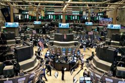 مؤشرات “وول ستريت” تغلق عند مستويات قياسية