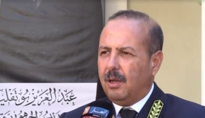تأثر بقصته المأساوية.. والي سوق أهراس يمنح شابا سكنا