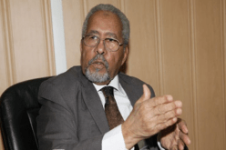 «الفساد يحيط بالجزائر.. وتجار المخدرات وقتلة الأطفال احتلوها»