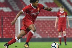 الجزائر تسعى لإقناع نجم ليفربول الصاعد بالإنضمام للخضر