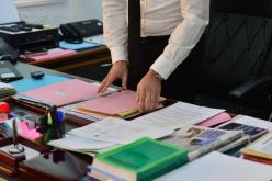 أوامر للوزراء بوقف كل تعيين أو إقالة منذ 11 مارس !