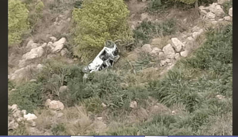 وهران: وفاة كهل بحادث انحراف سيارة وسقوطها من إرتفاع 40 مترا 