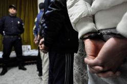 تفكيك عصابة وحجز كيلوغرامين من عاج الفيل ومسدس أثري في تبسة