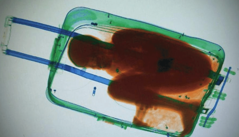 العثور على “حراق” تونسي داخل حقيبة !