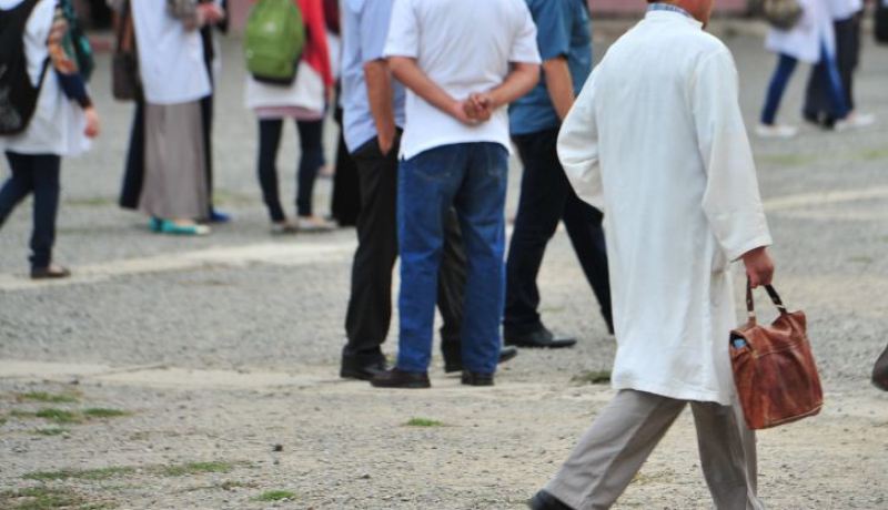 أموال السوسيال لــرفـــع أجــــور موظفي التربية