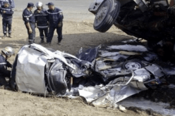قتيلان في إصطدام بين سيارتين بشاحنة بأولاد ماضي في المسيلة