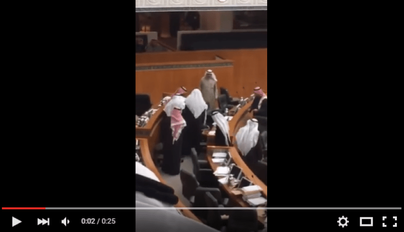 بالفيديو وفاة النائب الكويتي نبيل الفضل داخل قبة مجلس الأمة