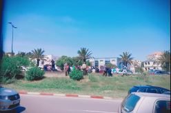 بالفيديو.. انقلاب سيارة يغلق حركة الطريق السريع في بن عكنون
