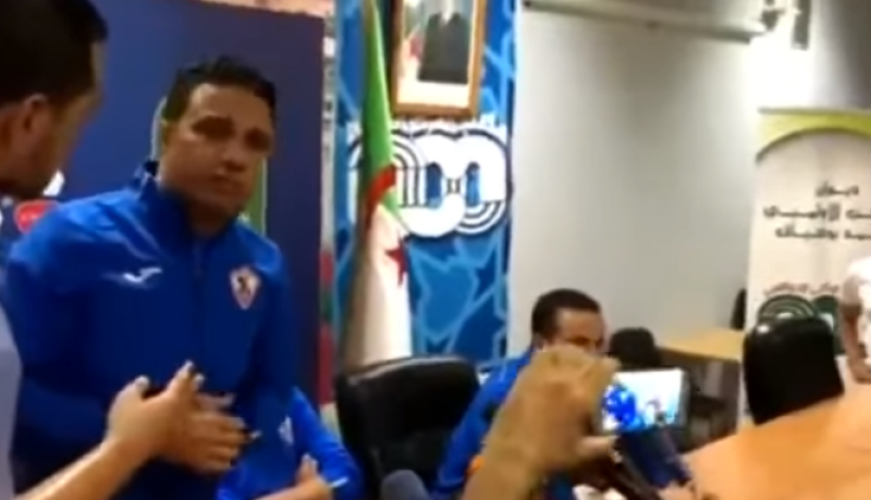 بالفيديو …مسؤولو الزمالك في شجار مع صحفيي الجزائر بسبب  “بي ان سبورت “