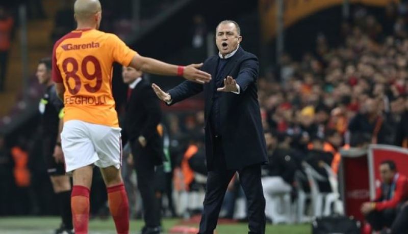 فيغولي يُعقّد وضعيته ويتشابك مع مُدربه!!