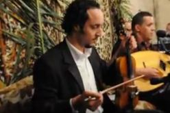 بالفيديو الشاب الجزائري المتوفي في هجمات باريس يؤدي الكمان بطريقة  ولا أروع