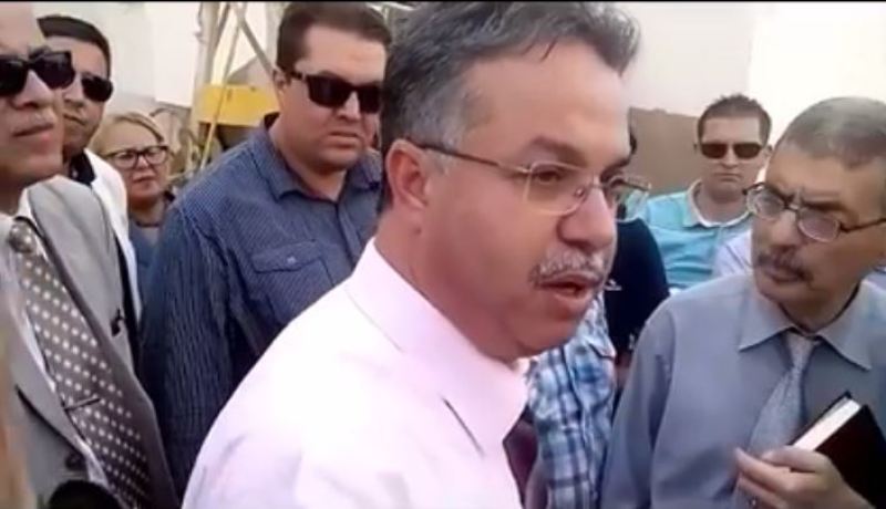 بالفيديو والي مستغانم غاضب بسبب النفايات