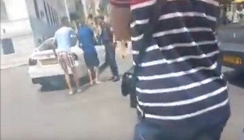 بالفيديو…إيقاف شاب عاطل شلّ المرور بالعاصمة
