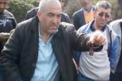 بالفيديو…العثور على ساعة في يد شهيد أثناء عملية إستخراج رفاة ببجاية